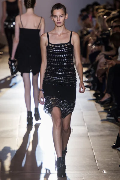 Look 33